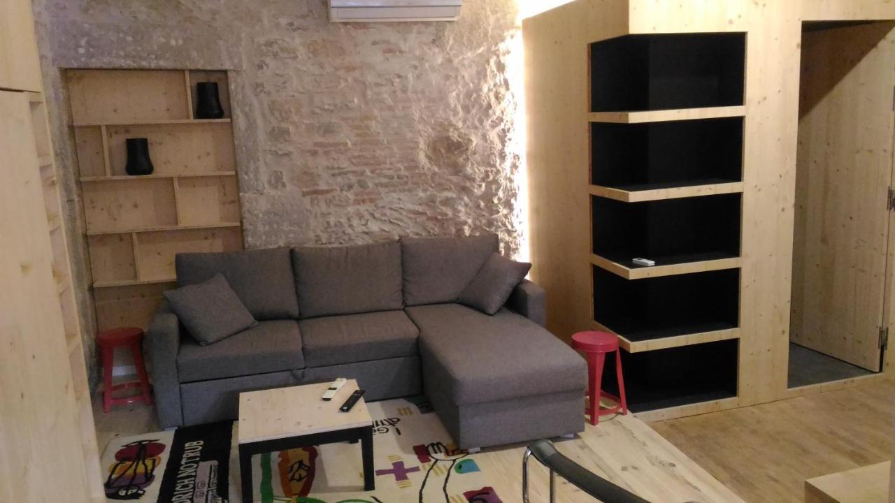 Lons Appartement T1 Centre Ville Buitenkant foto