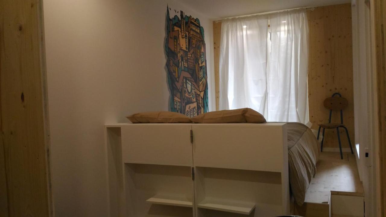 Lons Appartement T1 Centre Ville Buitenkant foto